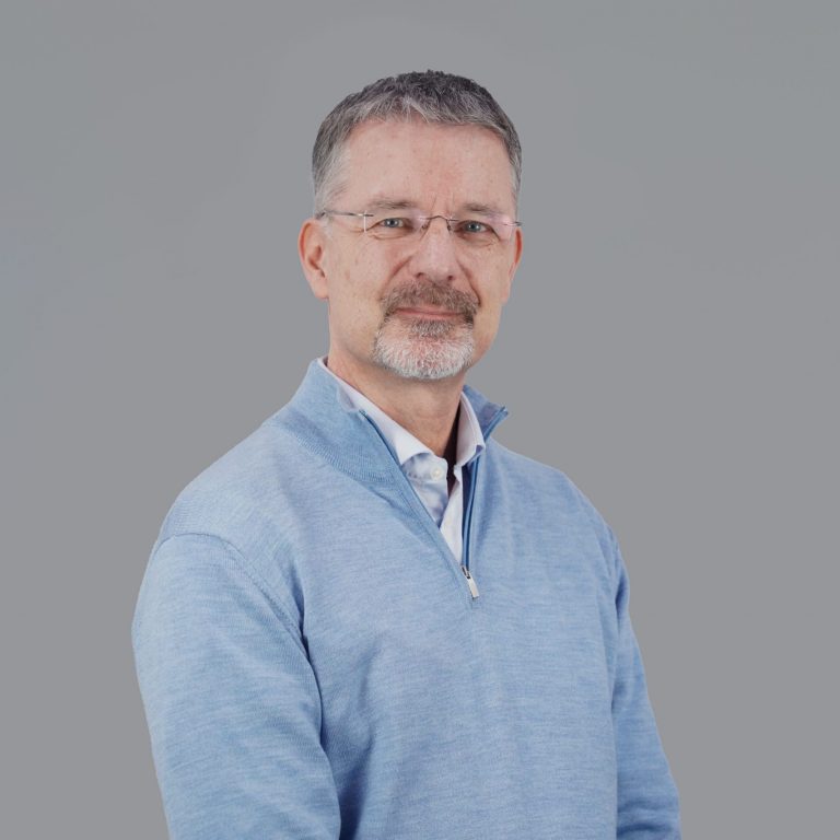 Thomas Smulders Grau